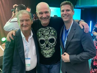 Andreas Kriwan mit Oliver Brünner und Dr. Stefan Frädrich (Gründer Greator)